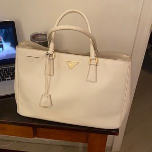 White Prada saffiano tote